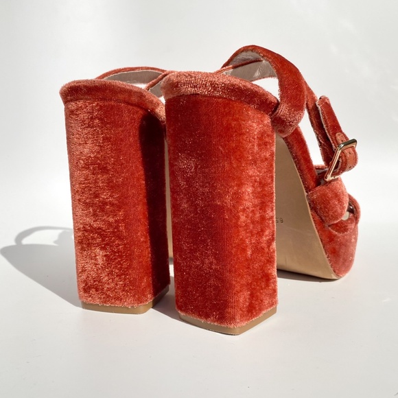 House of Harlow 1960 X REVOLVE Ari Heel Rust - Velvet Platform Sandal - size 6.5 - Picture 5 of 12